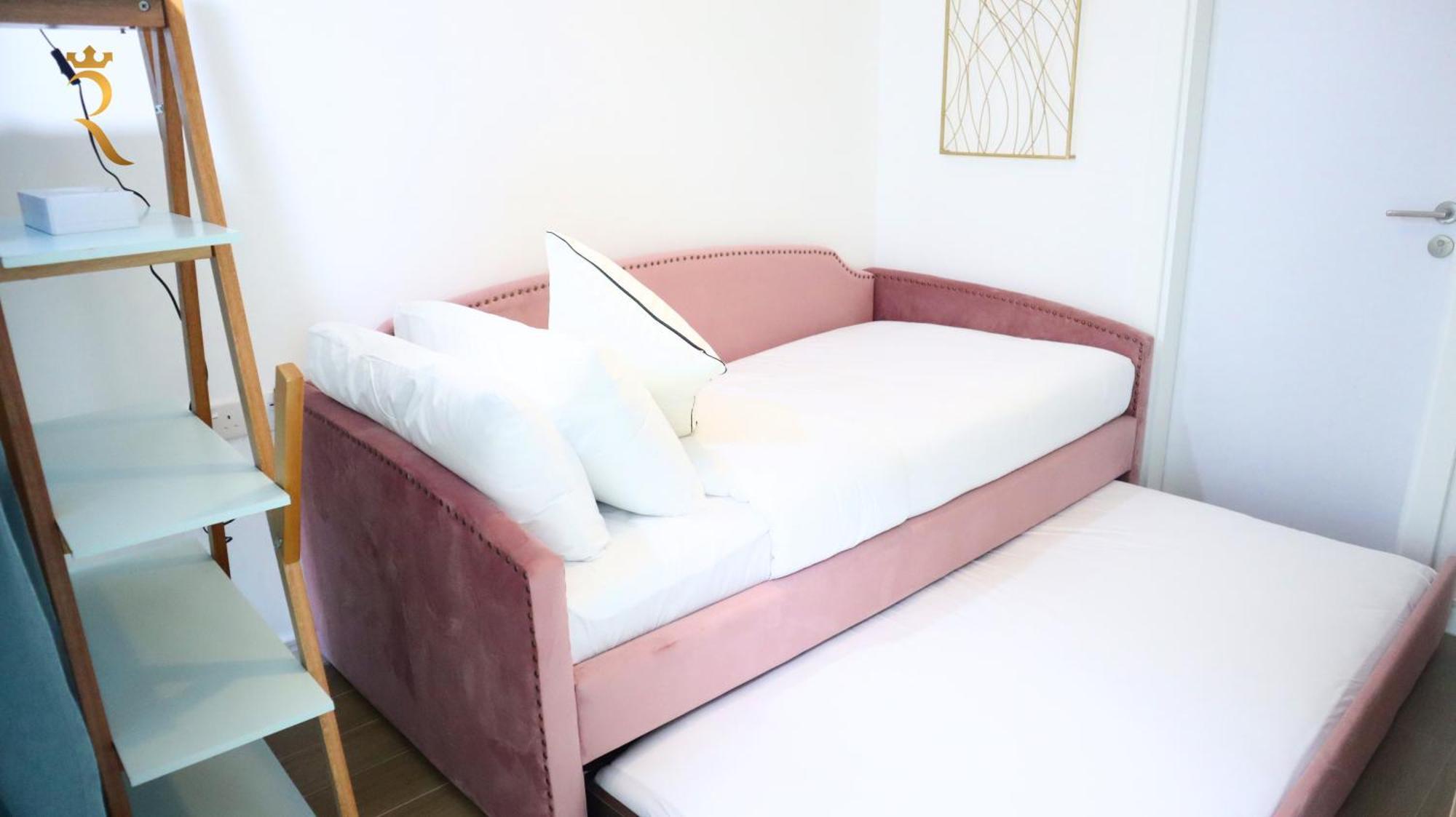 Premium Transit Escape 2br Oasis Delight In Masdar Apartamento